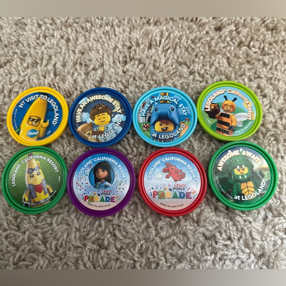 8 LEGOLAND POP Badge bundle lot